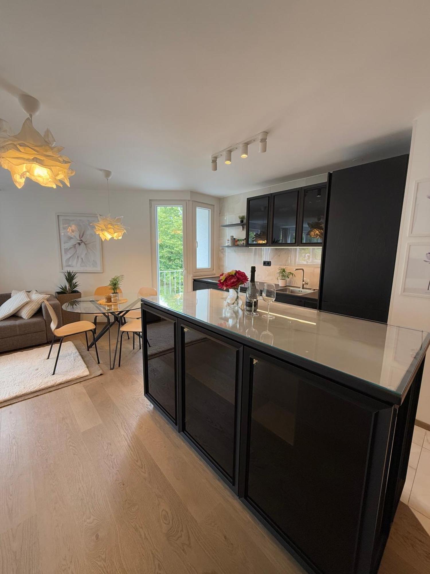 Luxury Res - With Parking Apartment Ljubljana