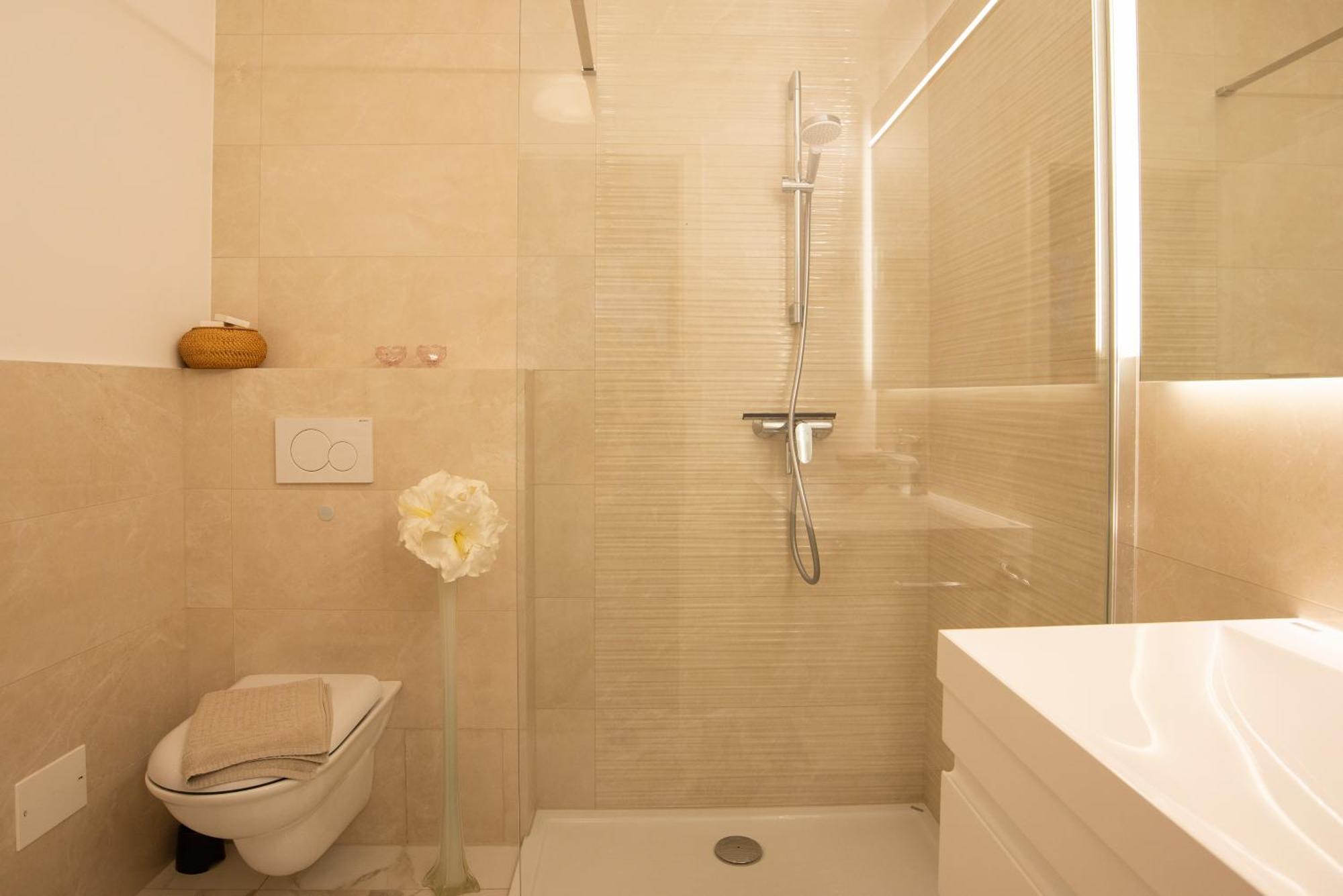 Apartment Luxury Res - With Parking Ljubljana